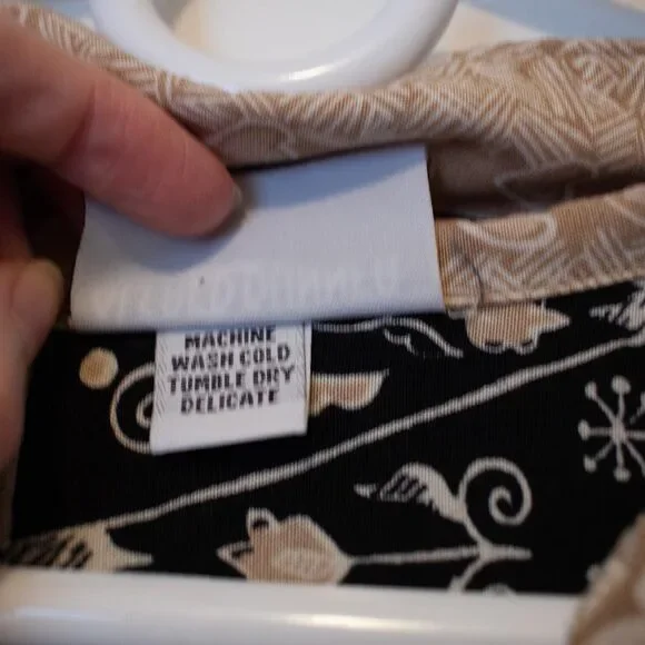 Mixed Pattern Patchwork Eclectic VTG 14 Top Tan Black Artsy Print | Soft Autumn - Picture 4 of 4